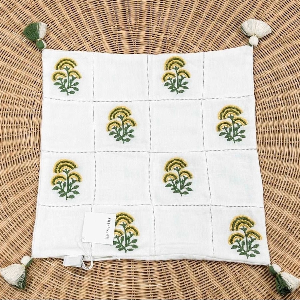 NEW Serena & Lily Cortina Embroidered Pillow Cover (20” SQ)-Moss/Sunflower